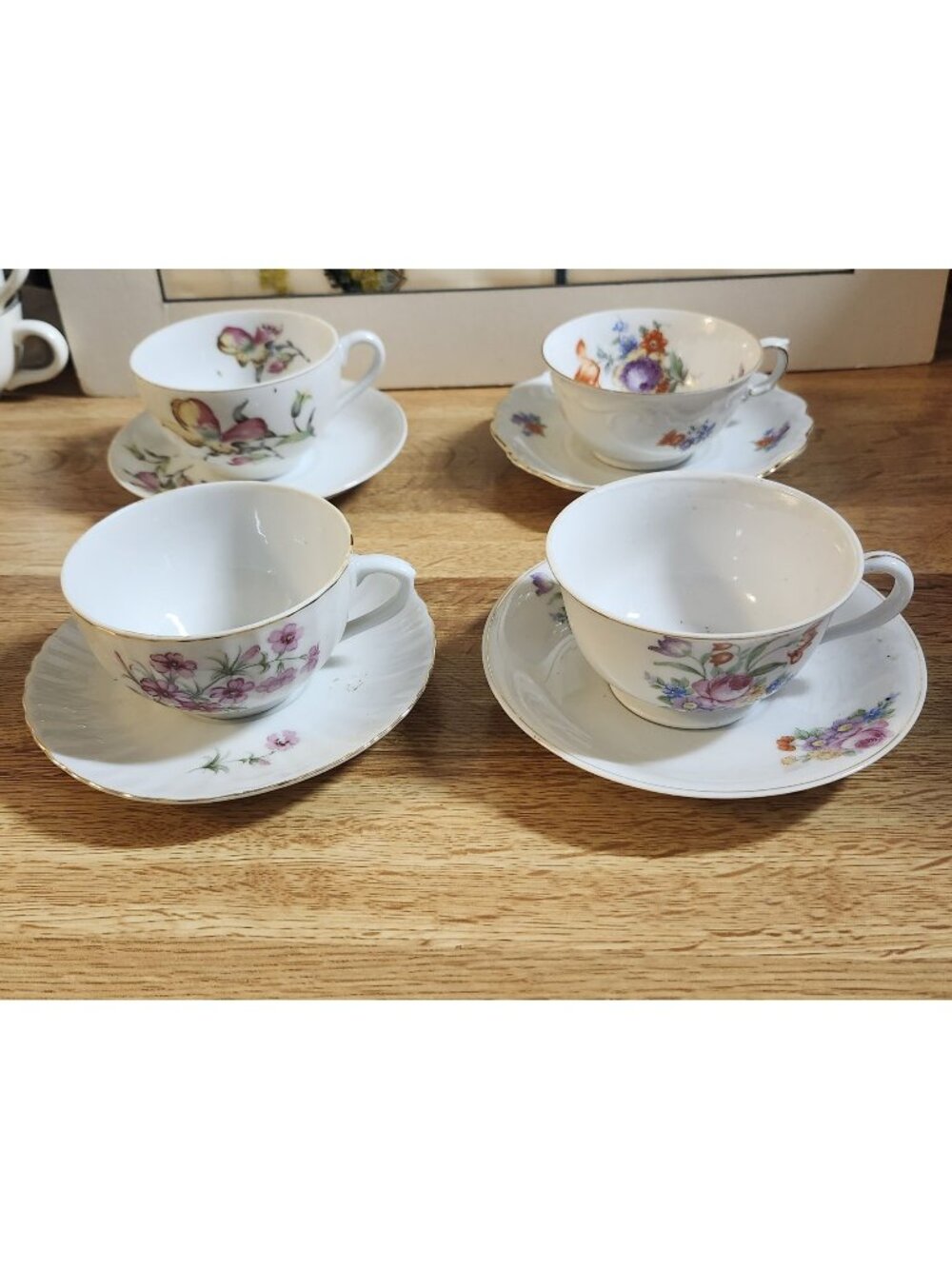 Mismatched China Tea Cups & Saucers Pinks Florals Tea Party 4 Sets